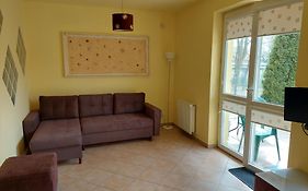 Apartament Z Ogrodkiem